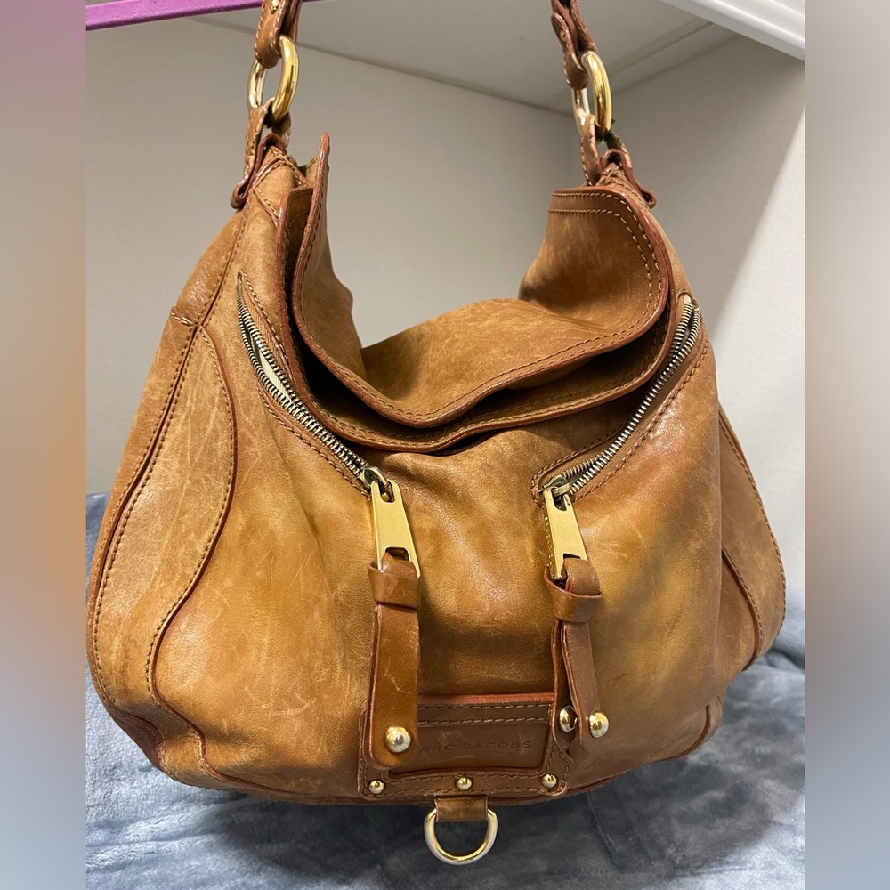 Marc Jacobs Tan Leather Hobo Bag with Gold Accents